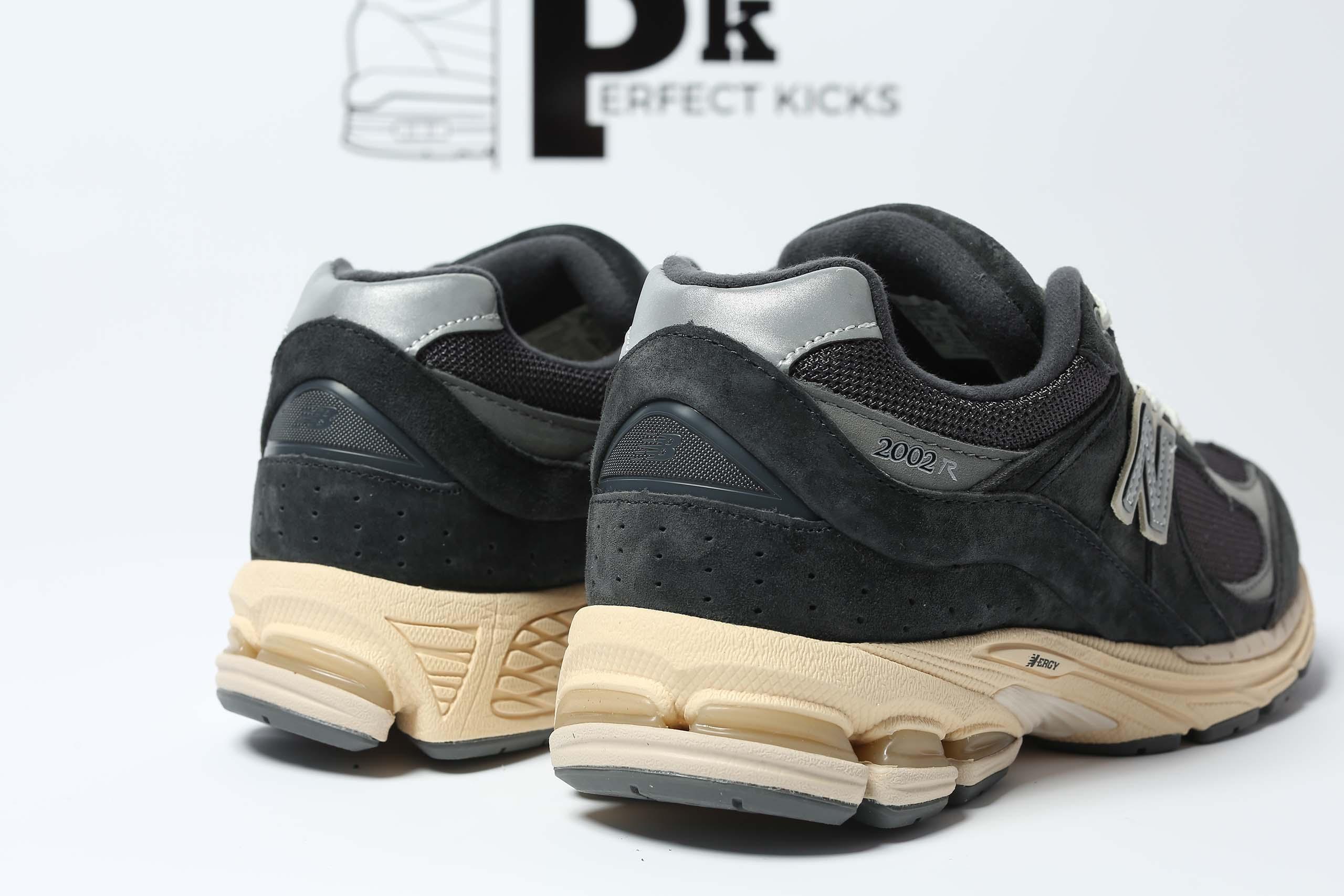 PK GOD New Balance 2002R Black Dark Grey RETAIL MATERIALS READY TO SHIP